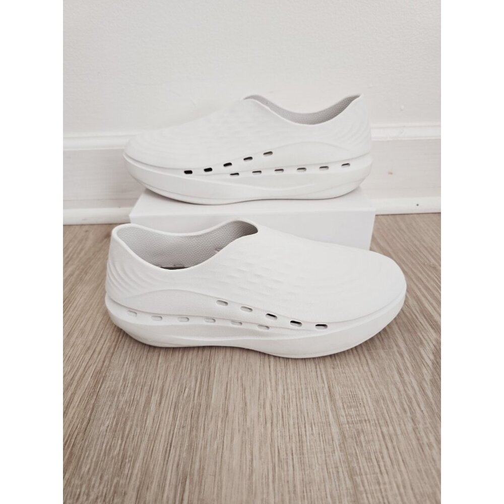 Stand+ AntiGrav1 Slip On Recovery White Shoes Unisex Mens 7.5 - Womens 9.5